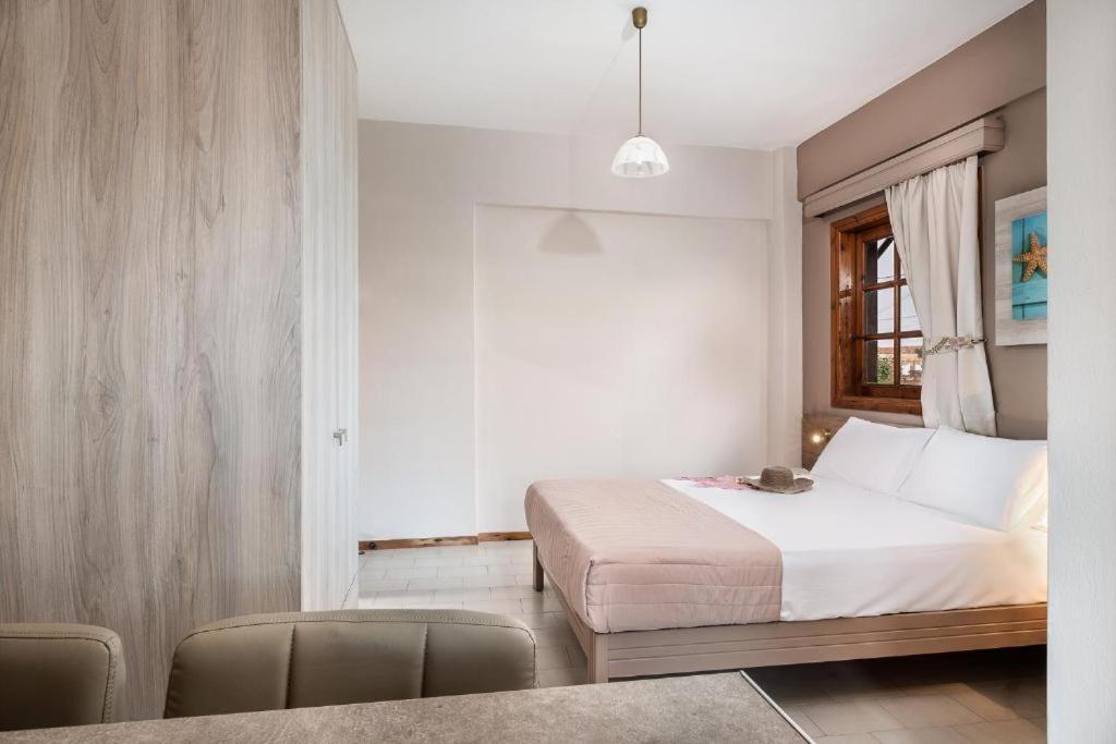 Cathrin Suites Stavrós Exteriér fotografie