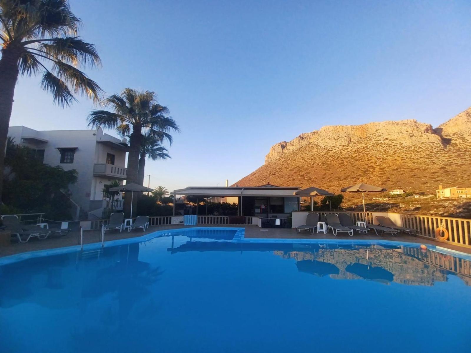 Cathrin Suites Stavrós Exteriér fotografie